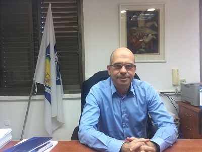 האם ירים ברוורמן את הכפפה?
