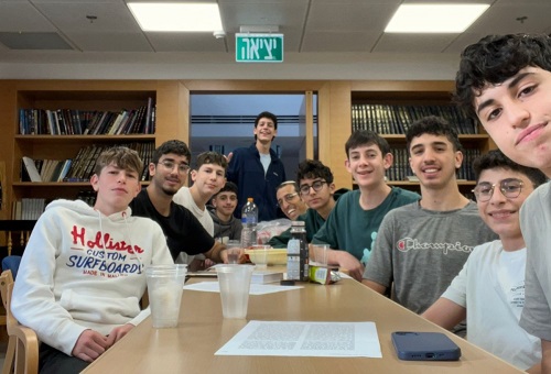 קרוב לממ"ד, קרוב ללב